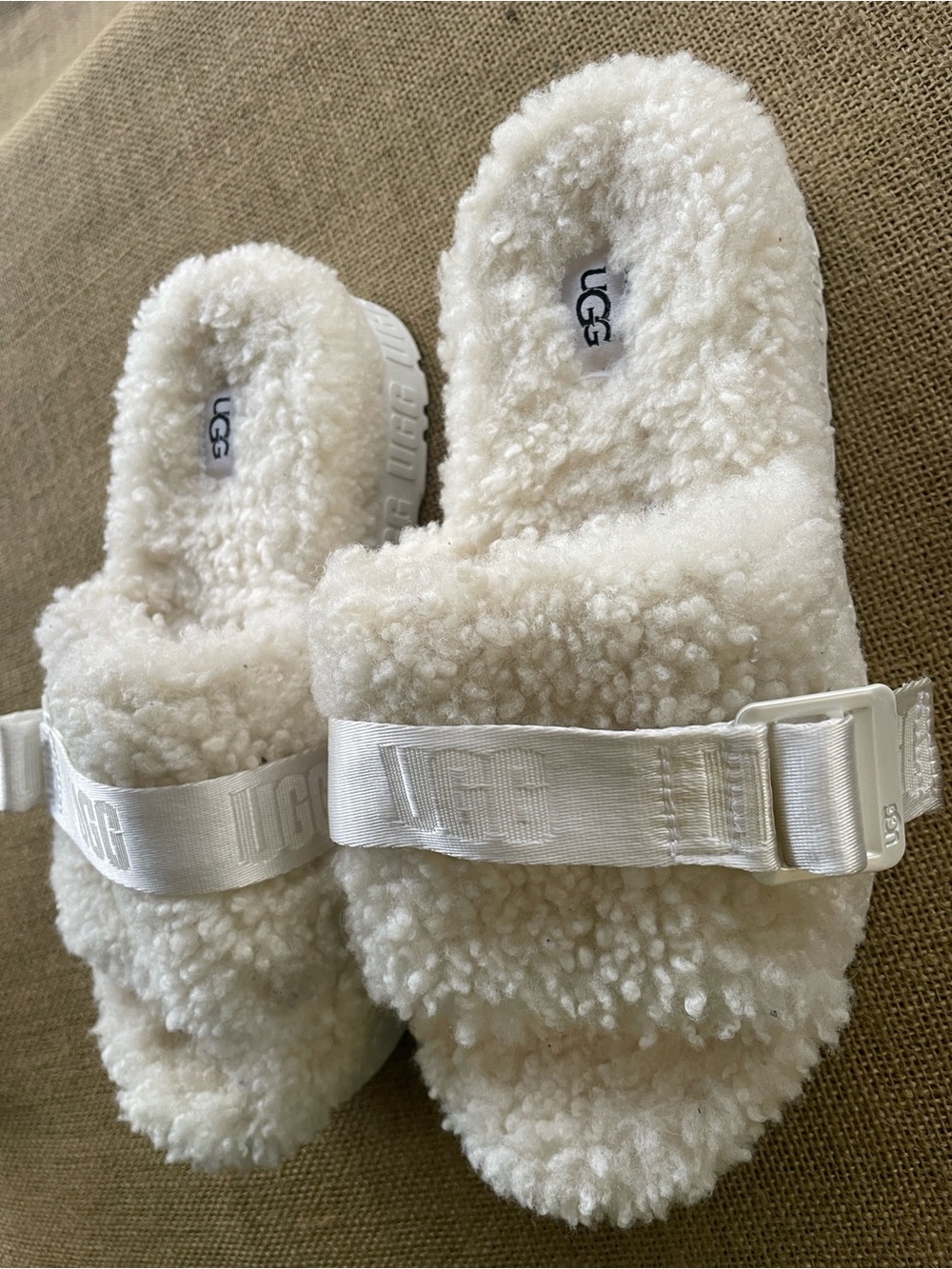 UGG Fluffita Slide Sandals in Off-White - Picture 5 of 14